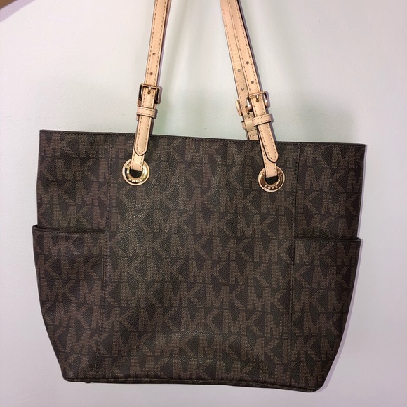 Michael Kors MK patterned brown bag - Picture 5 of 11